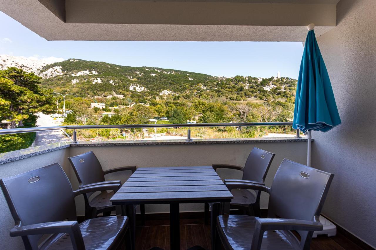 Apartments Crnekovic Tomislava 8A บัชกา ภายนอก รูปภาพ