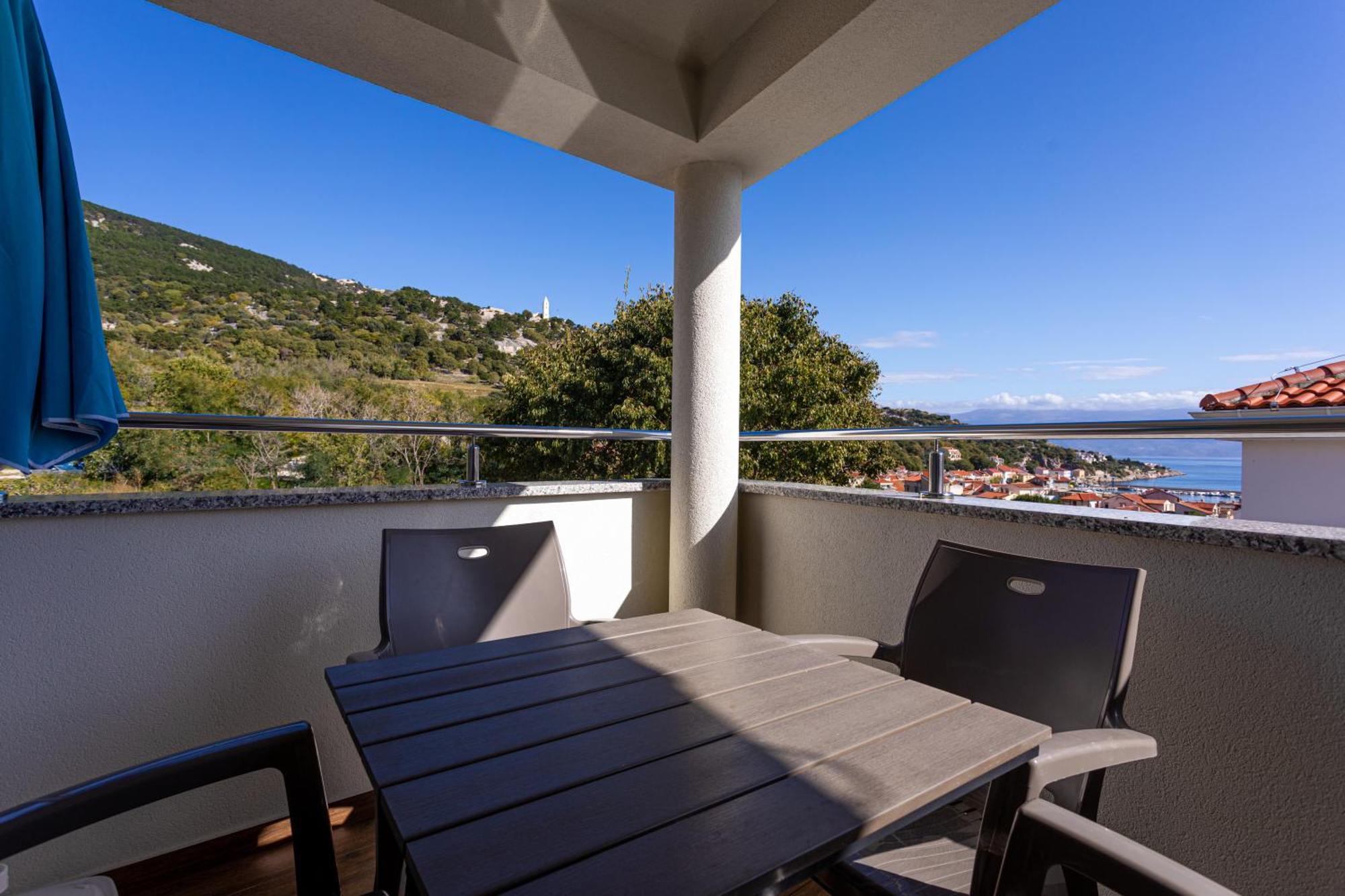 Apartments Crnekovic Tomislava 8A บัชกา ภายนอก รูปภาพ